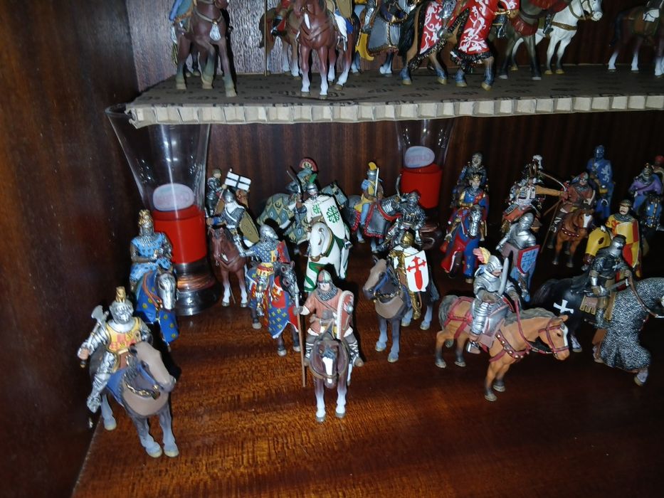 Colecao 40 cavalero idade media de chumbo