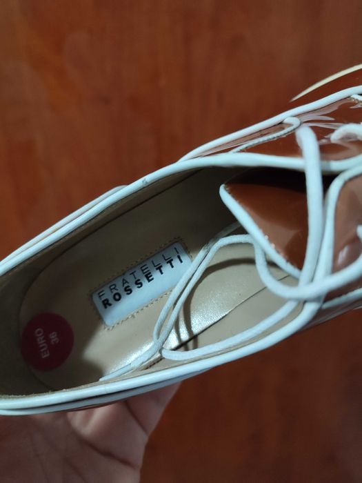 Nowe buty damskie. Rozmiar 36