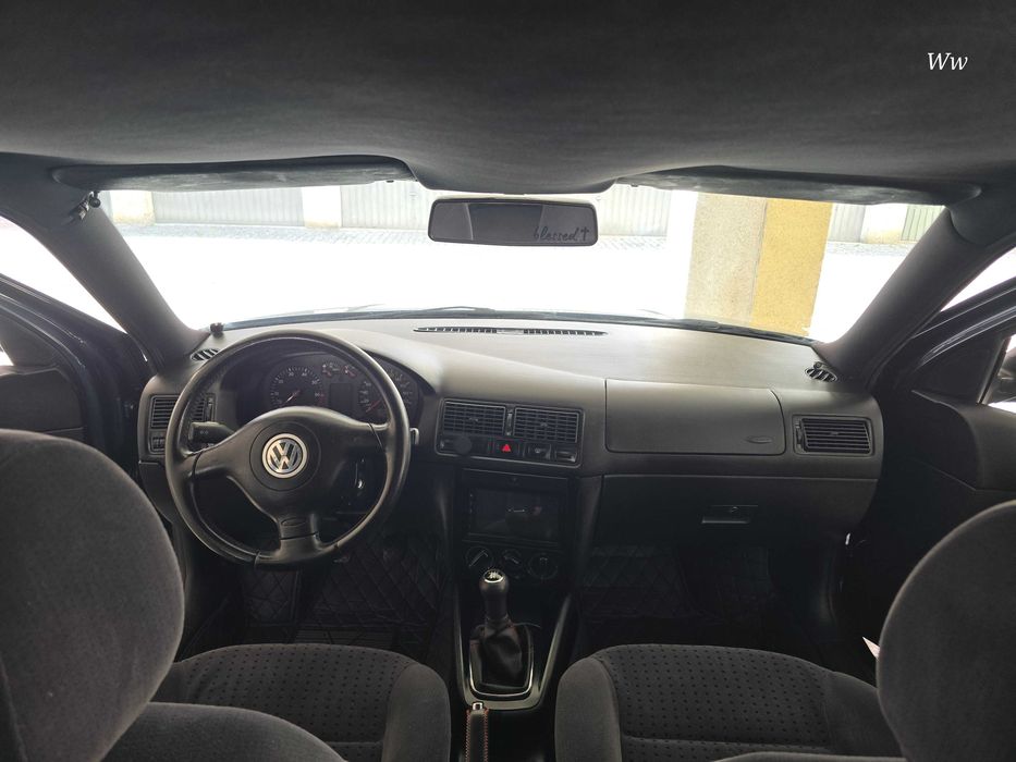 Golf 4 de 1999 com extras & 132.000 km