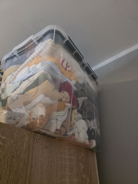 Zadbane ubranka po 1 dziecku od  56 do 74cm