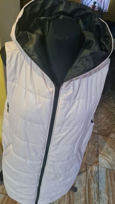 Kamizelka damska dluga z kapturemm