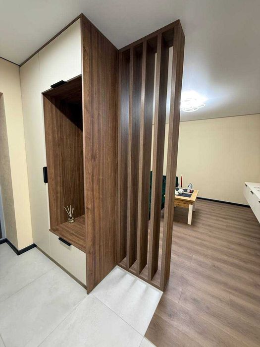 Пров.Тарнавського, сучасний ремонт. Кухня-студія + спальня.