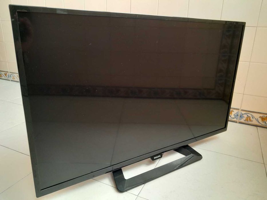 TV LED HD Philips 32PHH4100/88
