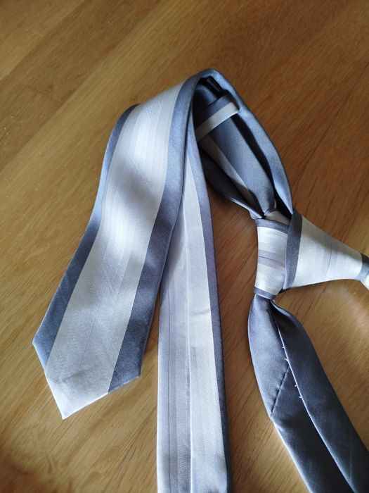 Krawat męski szary