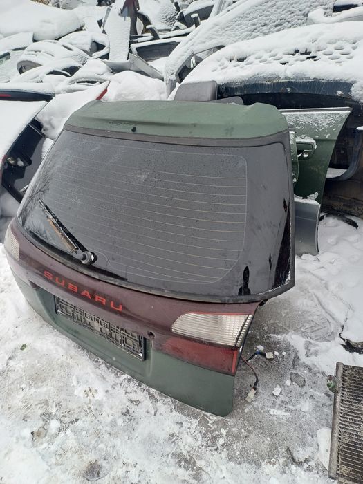 Subaru Legacy Outback 99-03r кришка багажніка кляпа ляда