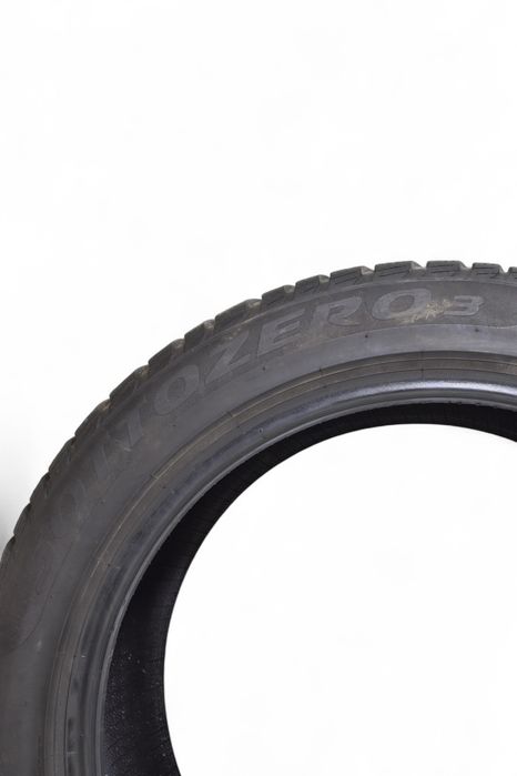Opona Zimowa PIRELLI SOTTOZERO 3 235/45R18 94 V 4,17mm