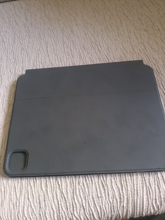 Capa protetora com teclado QWERTY