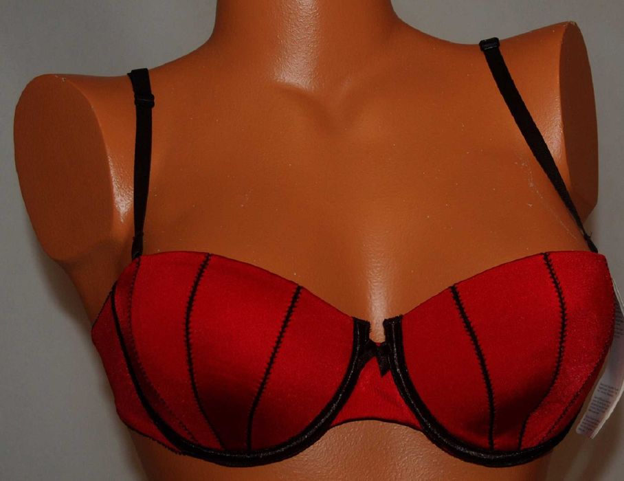 40% TANIEJ biustonosz marki Triumph model Hot Temptation rozmiar 70B