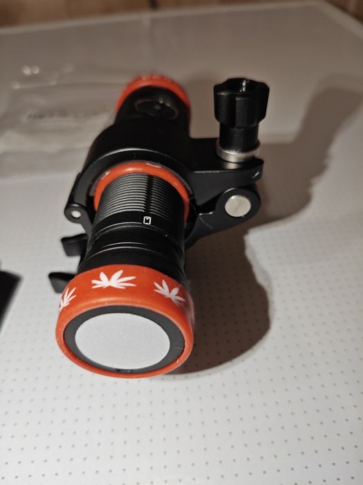 Крепление Фонаря на шлем (пожарный,мото и т д)