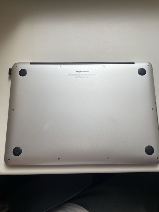 MacBook Pro 13 Retina 2015 / i5 / 8GB / хорошее состояние
