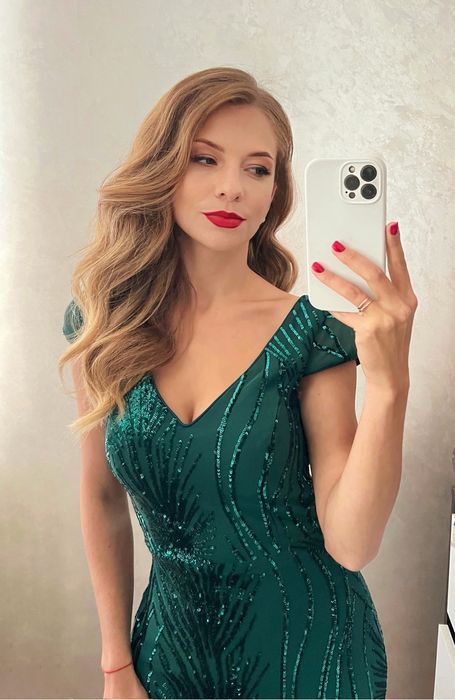 Вечірня сукня, плаття