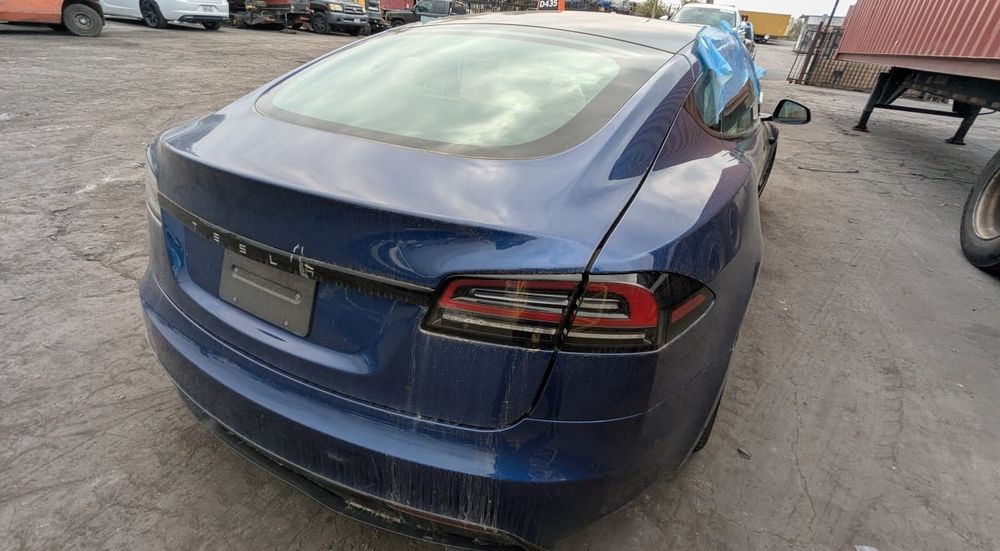 Tesla model s plaid