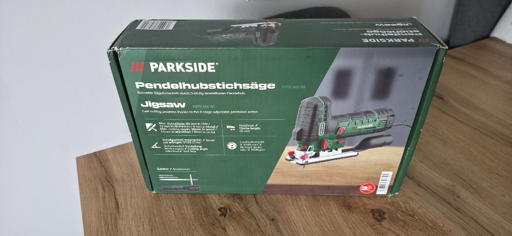 Wyrzynarka wahadłowa Parkside PSTK 800 G5 o mocy 800 W.