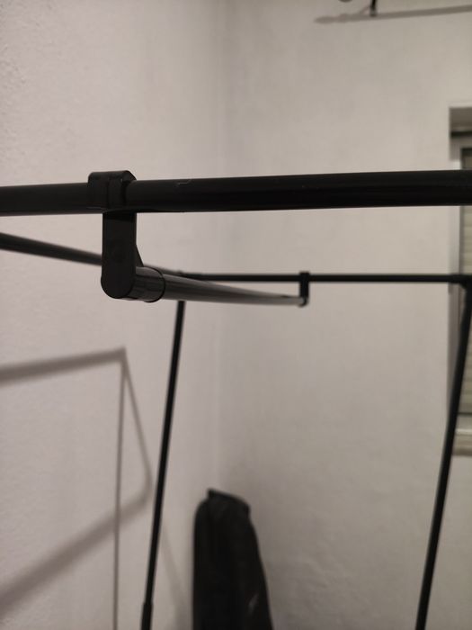 Cabide com Prateleiras