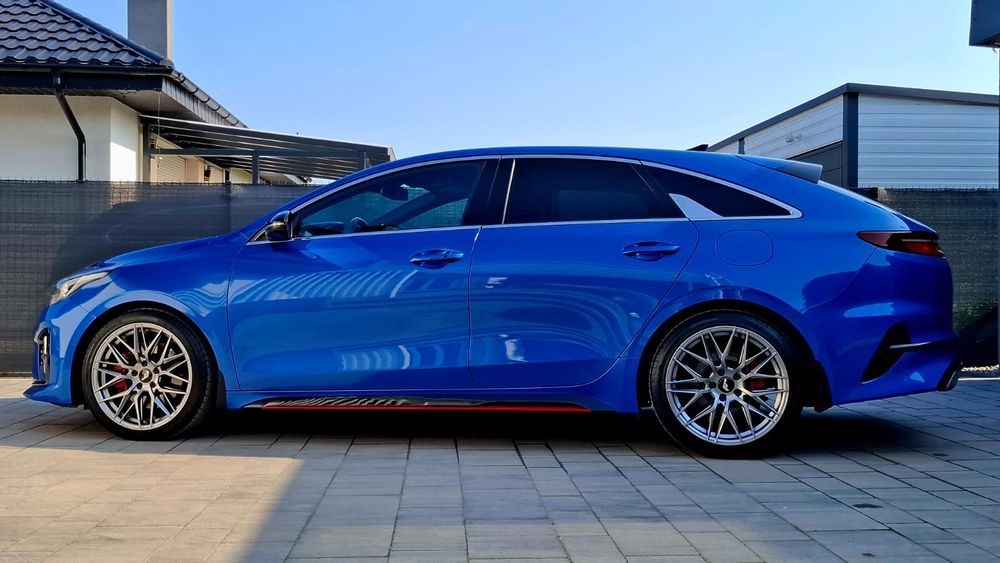 Kia ProCeed