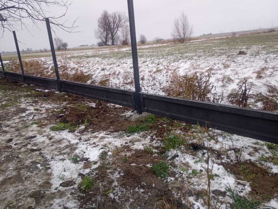 Ogrodzenia panelowe z podmurówka betonową