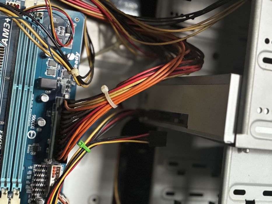Komputer PC AMD FX | Nvidia GT | baza