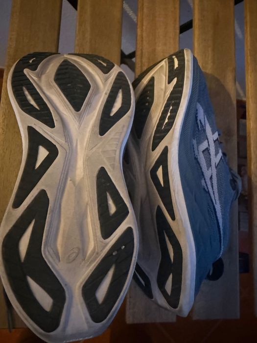 Ténis Asics Superblast 2