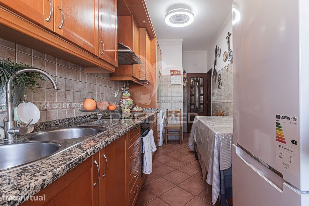 Apartamento T2 Remodelado | Muito Soalheiro | Cruz de Pau | 75 m²