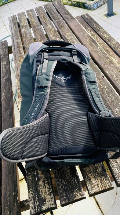 Mochila Osprey Farpoint 70 Travel Pack
