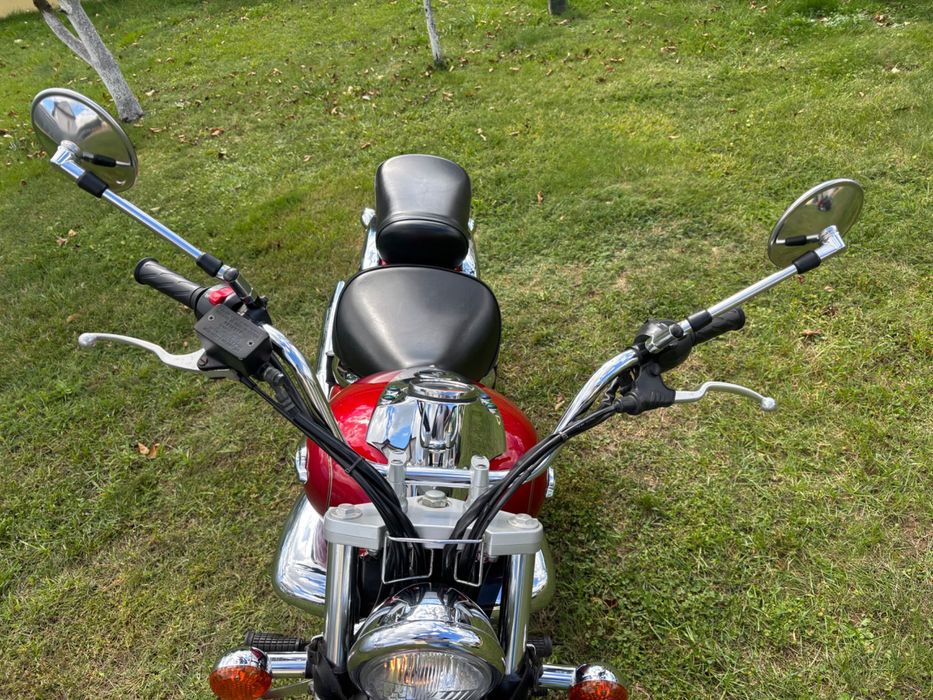 Suzuki Intruder  125