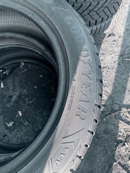 225 55 18 Goodyear UltraGrip Perfomane Gen 1 Suv 85% 2024 Шини Зима