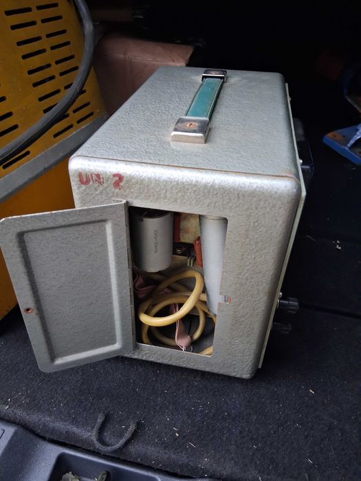 Woltomierz omomierz lampowy ELPO U716 30 - 100 MHz