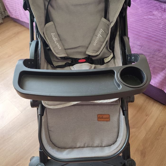 Продам коляску (очень лёгкая)