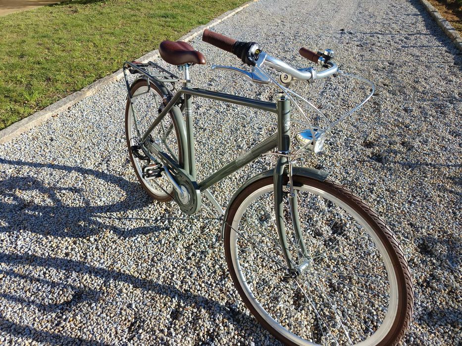 Bicicleta homem cidade