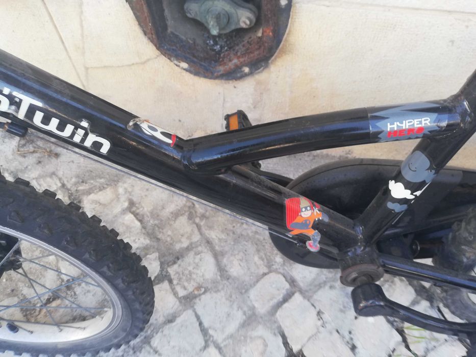 vendo bicicleta para criança roda 16 em bom estado