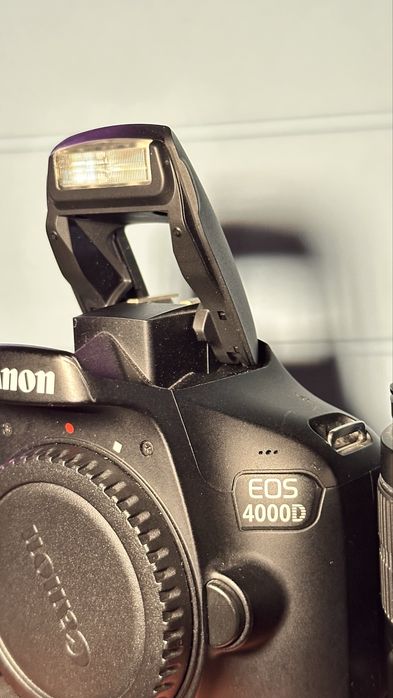 Canon 4000D + Lente 18-55mm