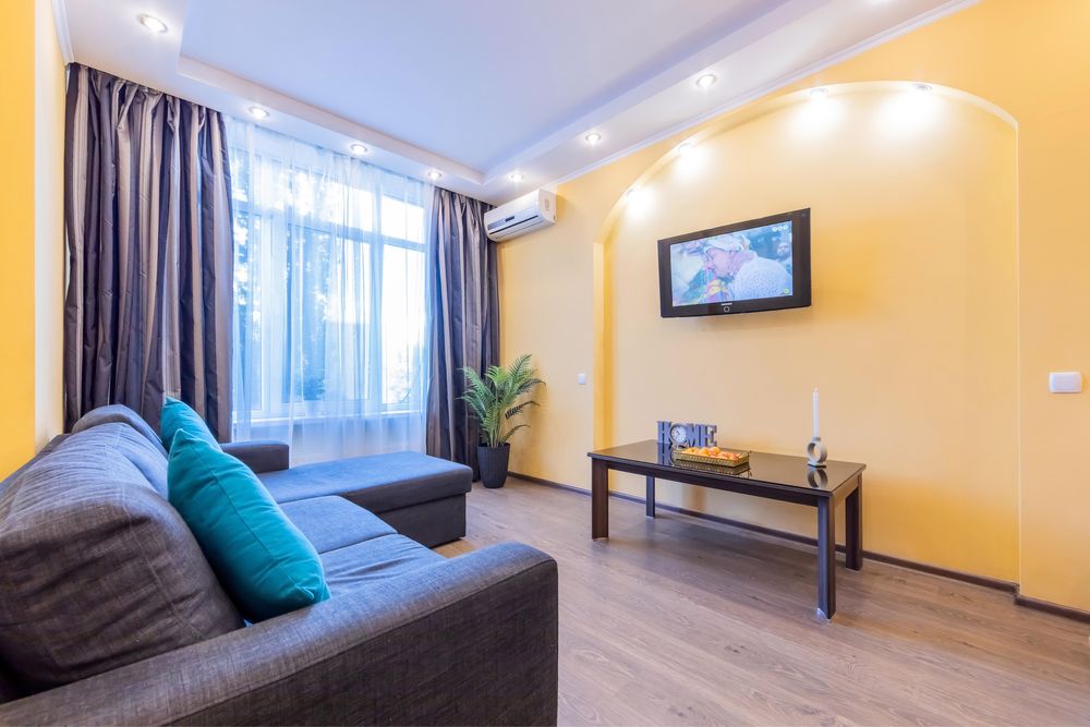 Акція ! Посуточно почасово кв центр Лівобережної МВЦ Комод