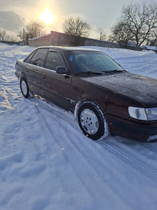 Продам ауді 100с4 кватро