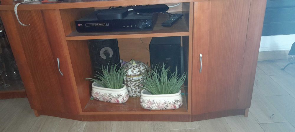 Móvel de TV em cerejeira