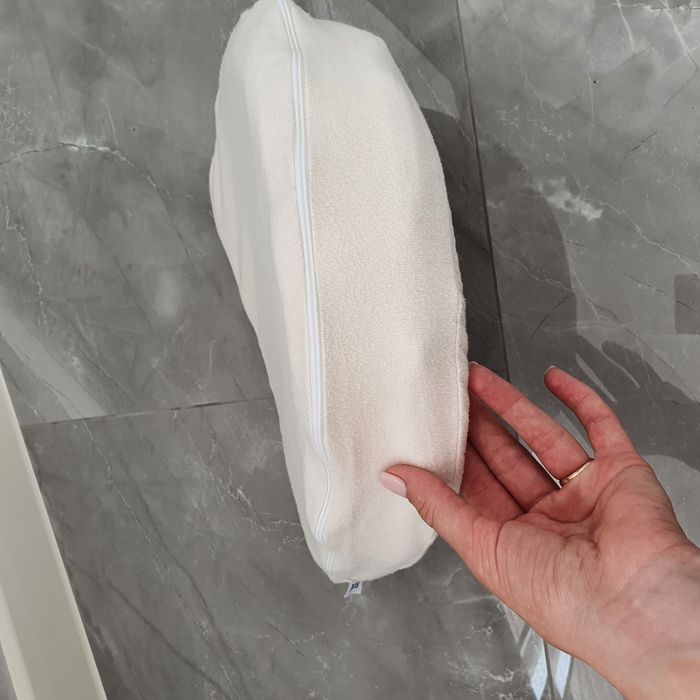 Ортопедична подушка в люльку