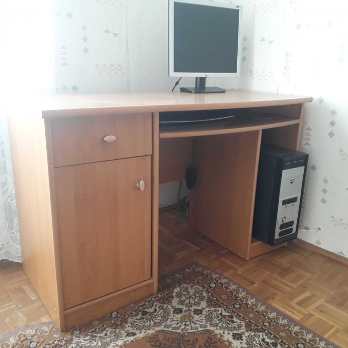 Biurko w bardo dobrym stanie