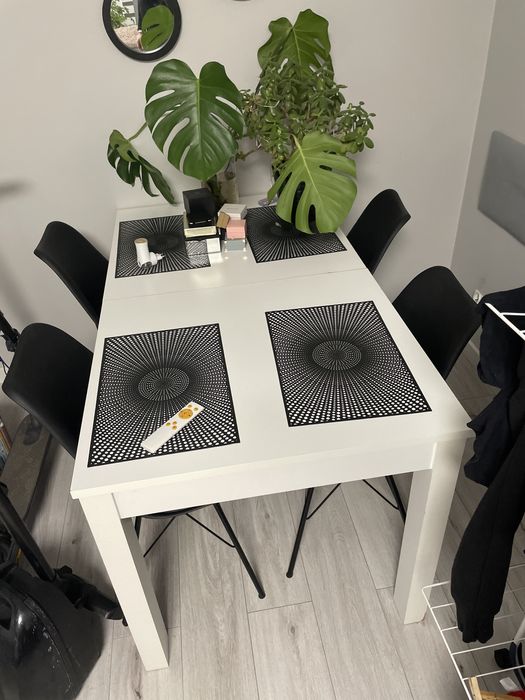 Stol bialy rozkladany