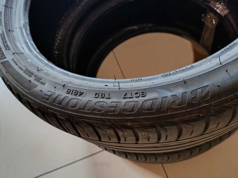 Пара шин б/у 225/40R18 92Y Bridgestone Turanza T001