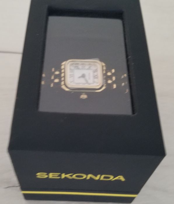 Годинник жіночий