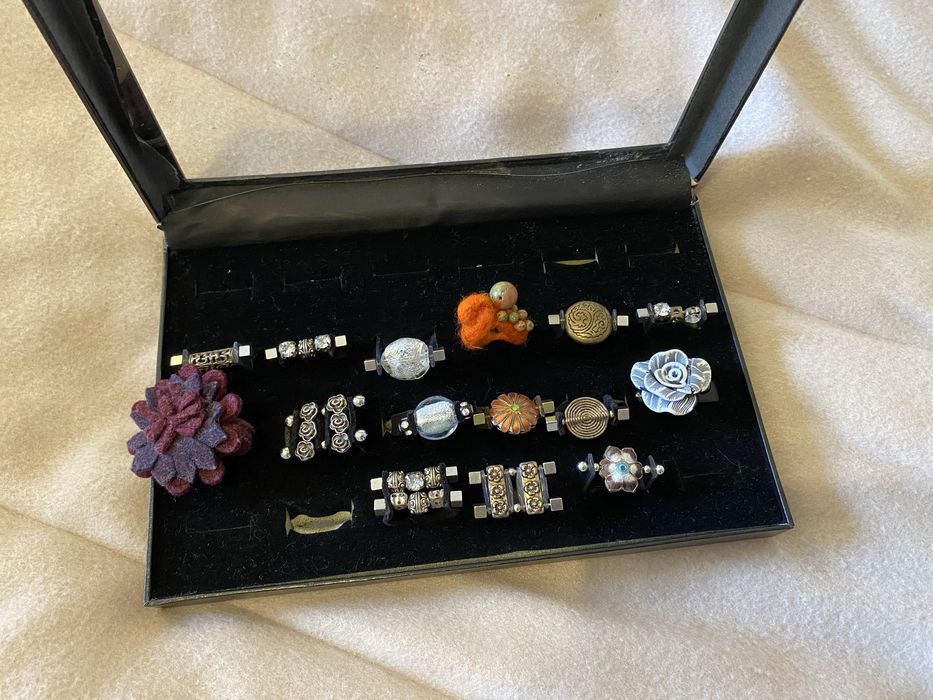 Conjunto de aneis artesanais para revenda quermesse