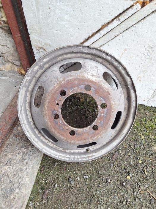 Felgi stalowe Iveco.