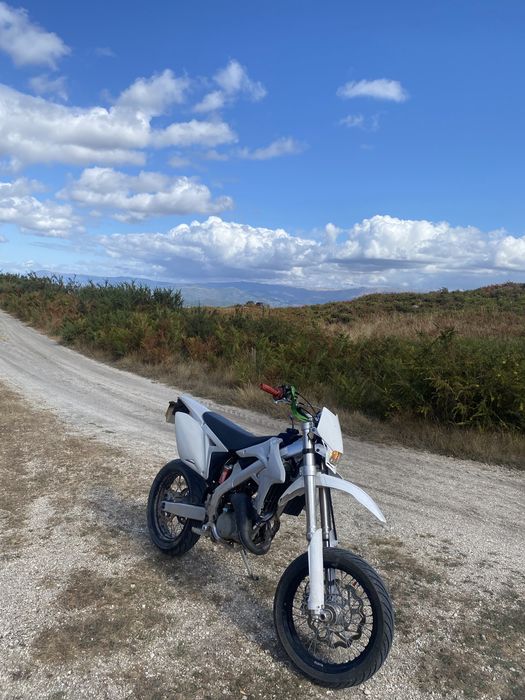 vendo valenti racing sm50