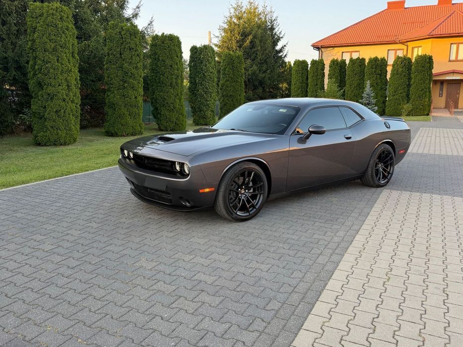Dodge Challenger