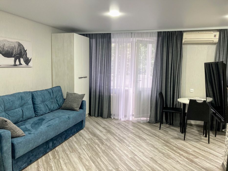 1-к квартира ЛЮКС подобово,центр-площа Перемоги,вокзали,Смарт ТВ,док’