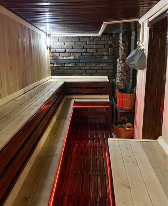 Лазня баня банька сауна на дровах