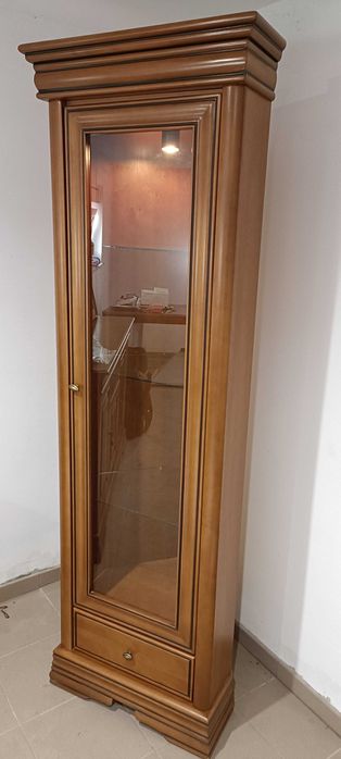 Witryna rogowa Podświetlana Stan bdb. Elegancka Szamotuły