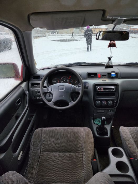 Honda CR-V  2л бен. Мех.
