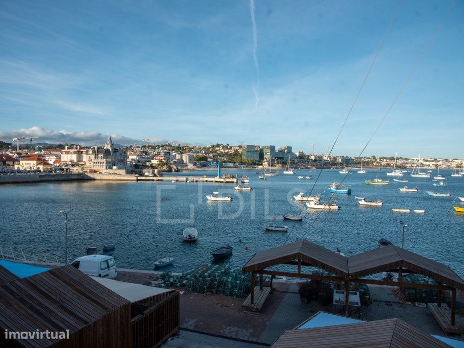 Apartamento T2 com terraço, em Cascais