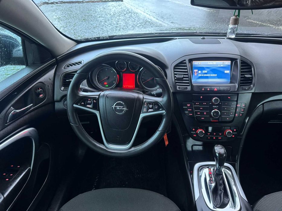 Opel Insignia 2.0 CDTI Caixa Automática 130.000 km