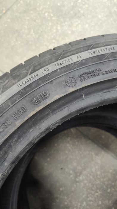 245/45R18 Continental